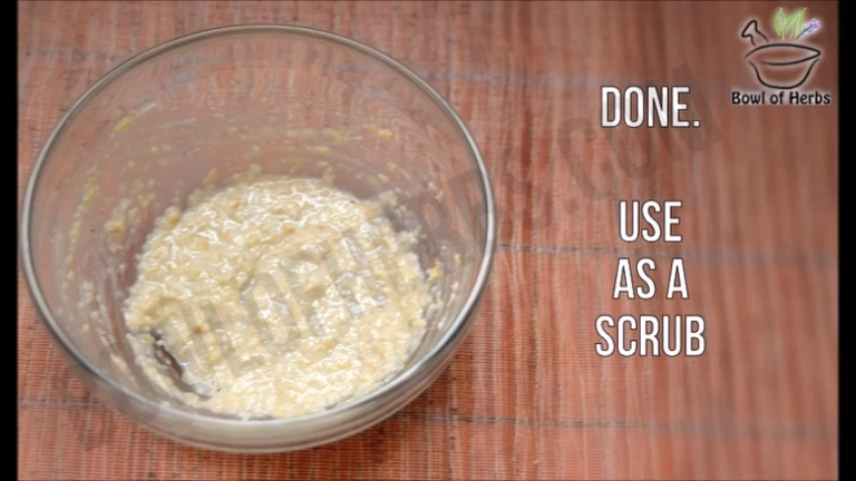 How to Make an Oatmeal and Rosemary Facial Scrub or Mask