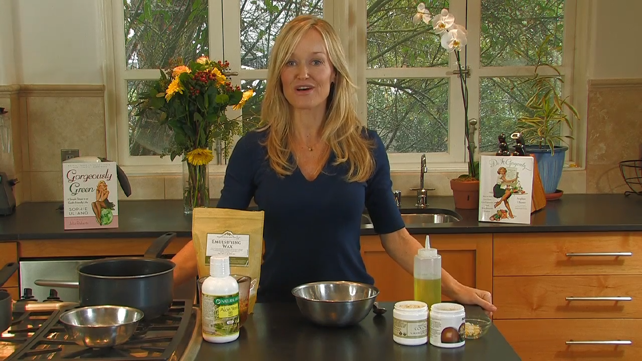 Make Your Own Naturally Gentle Eye Make-up Remover